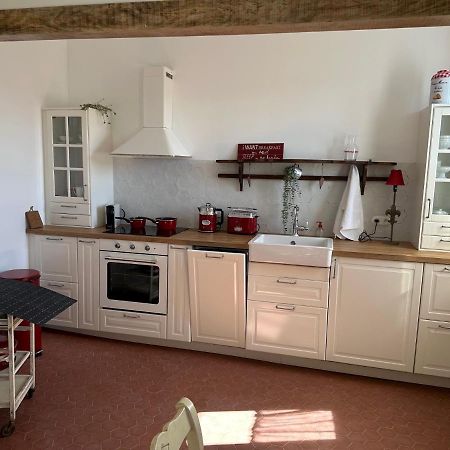 La Maison Du Bassin LʼIsle-sur-la-Sorgue Extérieur photo