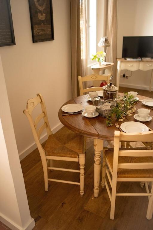 La Maison Du Bassin LʼIsle-sur-la-Sorgue Extérieur photo