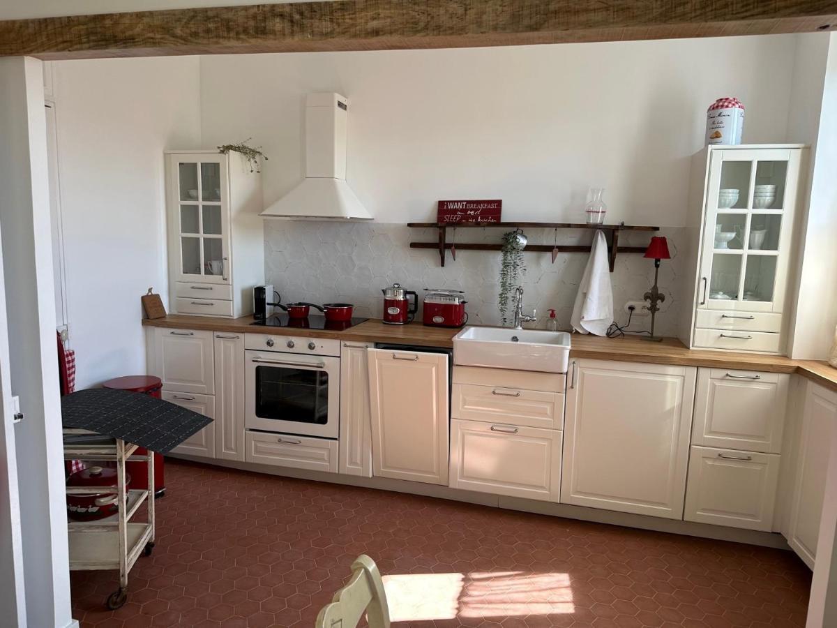 La Maison Du Bassin LʼIsle-sur-la-Sorgue Extérieur photo